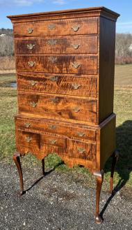Antique Auction Photos