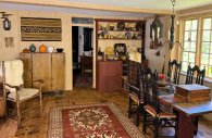 Antique Auction Photos